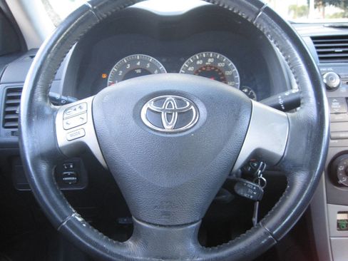 Used 2010 Toyota Corolla S image 31