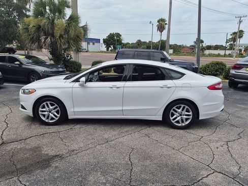 Used 2016 Ford Fusion SE FWD image 8