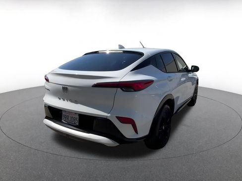 Used 2025 Buick Envista Sport Touring image 15