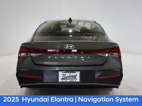 Certified 2025 Hyundai Elantra SEL FWD image 6