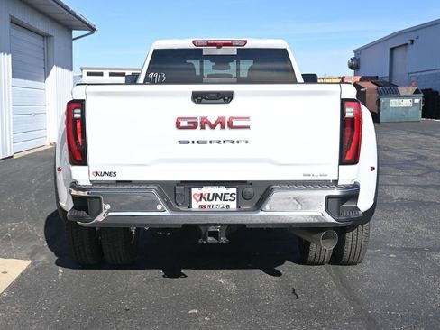 New 2026 GMC Sierra 3500 SLE w/ SLE Value Package image 9