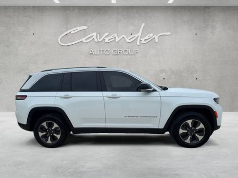 Used 2022 Jeep Grand Cherokee Limited 4xe AWD/4WD image 17