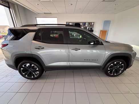 Used 2025 Chevrolet Equinox RS w/ Safety and Technology Package FWD image 6