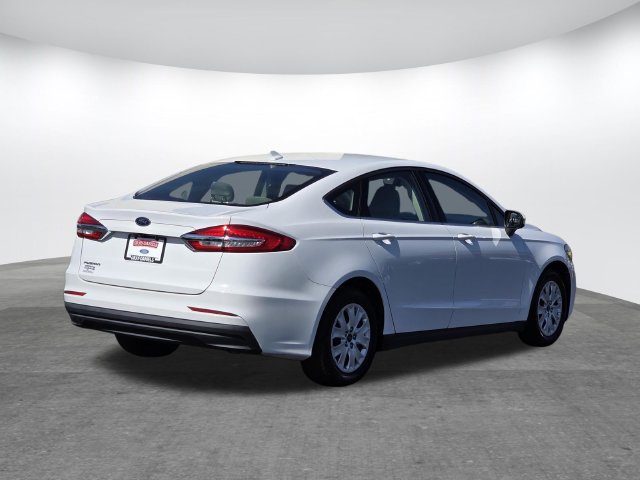 Used 2020 Ford Fusion S FWD image 4