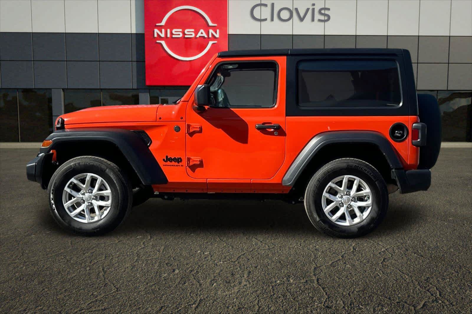 Used 2023 Jeep Wrangler Sport AWD/4WD image 6