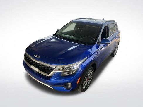 Certified 2023 Kia Seltos SX w/ SX Sunroof Package AWD/4WD image 40