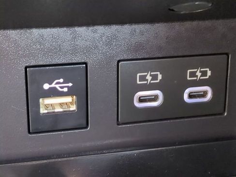 Used 2026 Toyota Camry SE w/ Convenience Package image 20