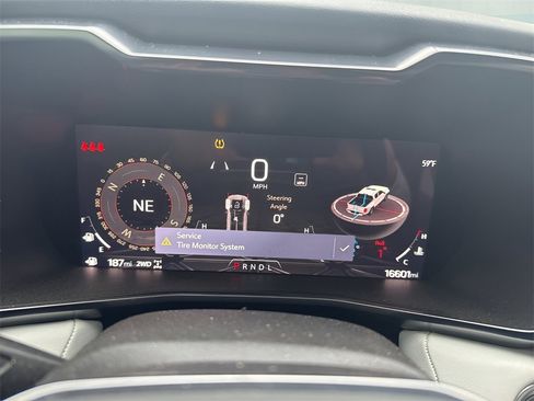 Used 2024 GMC Canyon AT4X image 10