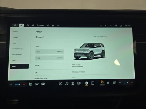 Used 2024 Rivian R1S Adventure AWD/4WD image 29