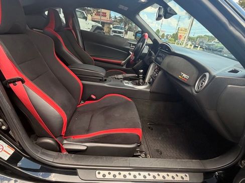 Used 2019 Toyota 86 TRD SE RWD image 11