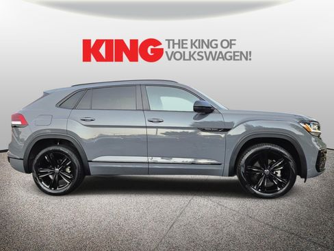 Certified 2023 Volkswagen Atlas Cross Sport SEL R-Line AWD/4WD image 2