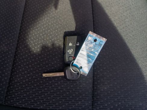 Used 2021 GMC Sierra 2500 4x4 Crew Cab w/ Gooseneck/5TH Wheel Package image 29