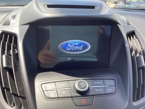 Used 2018 Ford Escape SEL w/ Ford Safe & Smart Package FWD image 31