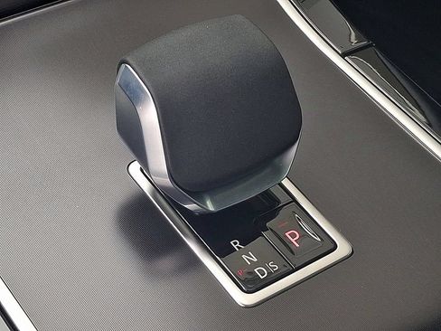 New 2026 Land Rover Range Rover Evoque Hoxton AWD/4WD image 13