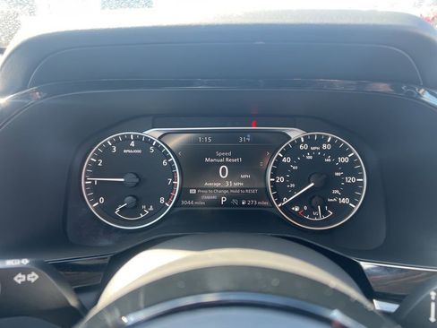 Used 2025 Nissan Pathfinder SL w/ SL Premium Package image 17