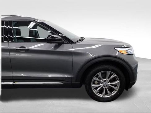 Used 2023 Ford Explorer Limited image 19