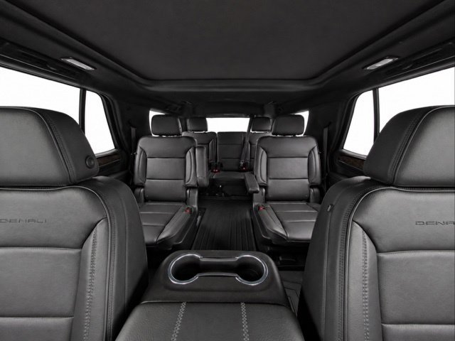 Certified 2022 GMC Yukon Denali w/ Denali Premium Package AWD/4WD image 20