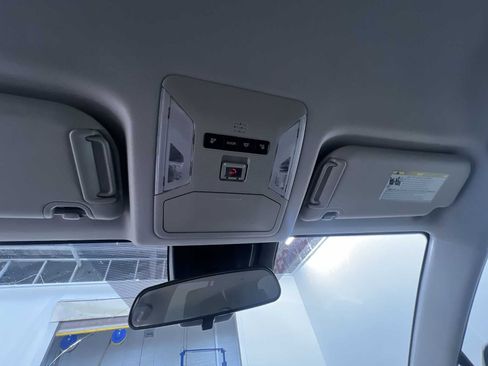 Used 2021 Toyota RAV4 XLE image 31