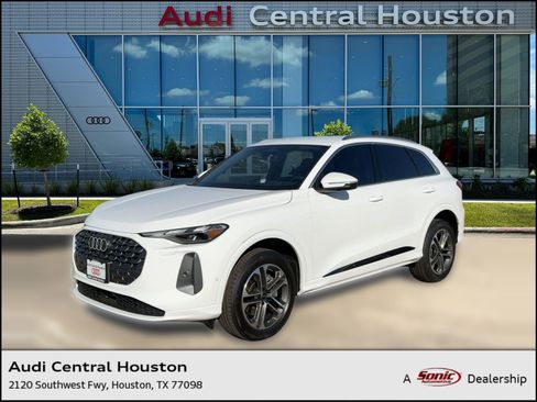 New 2025 Audi Q5 Premium w/ 19" Wheel Package image 1