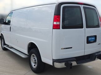 Used 2024 Chevrolet Express 2500 w/ Driver Convenience Package RWD video 3