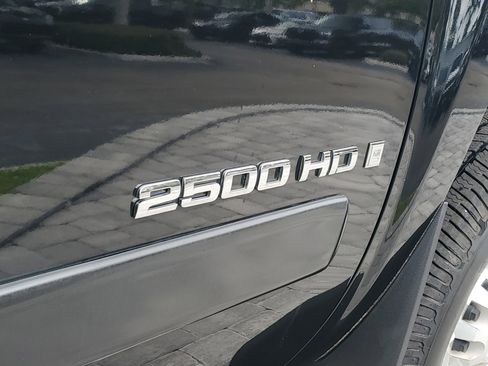 Used 2008 Chevrolet Silverado 2500 LT w/ 2LT Convenience Package AWD/4WD image 7