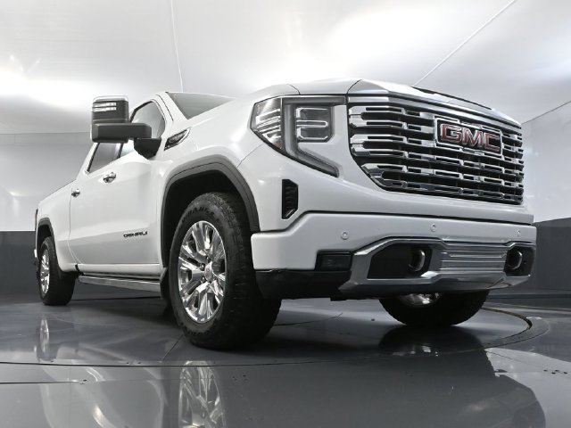 Used 2023 GMC Sierra 1500 Denali w/ Technology Package AWD/4WD image 49