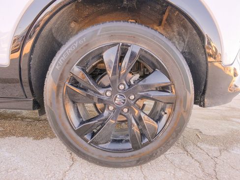 Used 2024 Buick Encore GX Sport Touring image 40