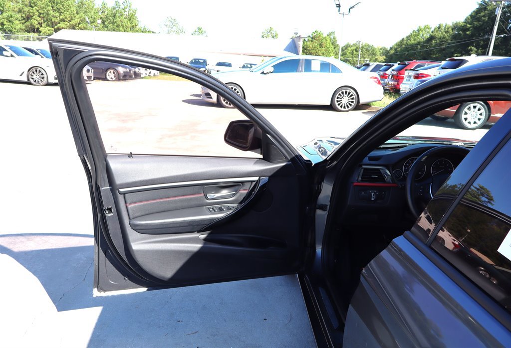 Used 2014 BMW 328d Sedan RWD image 33