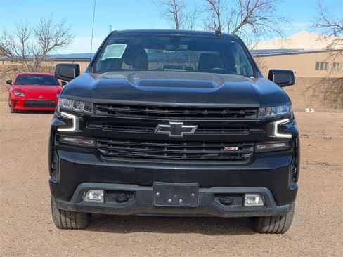 Used 2022 Chevrolet Silverado 1500 RST image 2