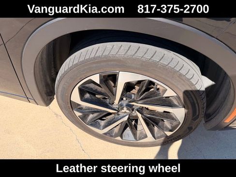 Used 2024 Mitsubishi Outlander SEL image 11