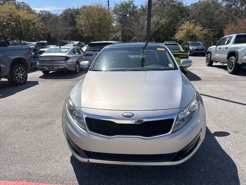 Used 2013 Kia Optima EX w/ Premium Pkg image 2