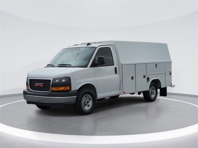 New 2025 GMC Savana 3500 w/ Power Convenience Package