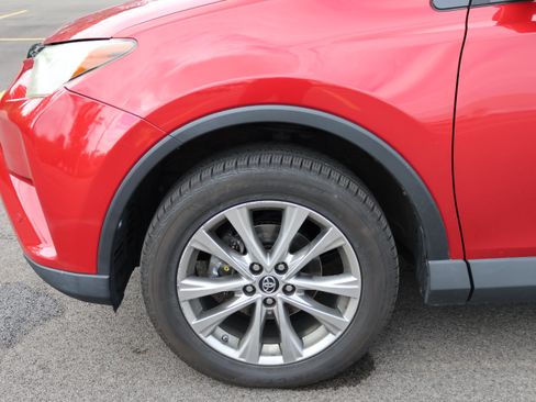 Used 2016 Toyota RAV4 Limited AWD/4WD image 9
