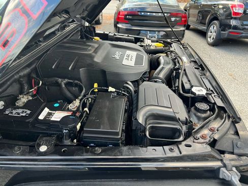 Used 2012 Jeep Wrangler Rubicon w/ PWR Convenience Group image 21