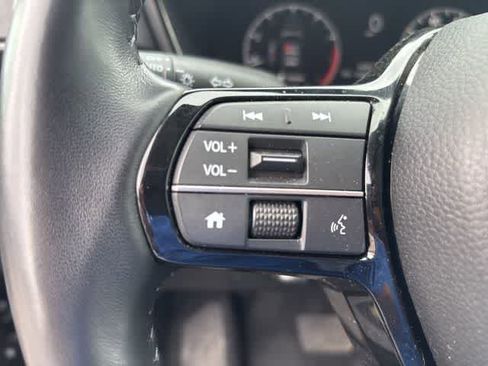 Used 2025 Honda CR-V EX-L image 11