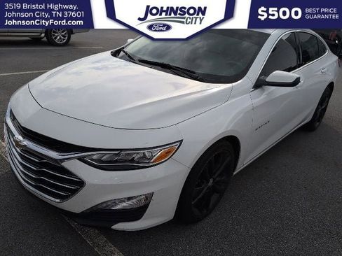 Used 2024 Chevrolet Malibu LT FWD image 3