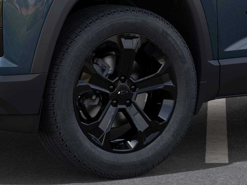 New 2026 Chevrolet Equinox LT w/ Convenience Package II AWD/4WD image 9