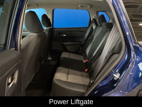 Used 2024 Nissan Rogue SV image 11