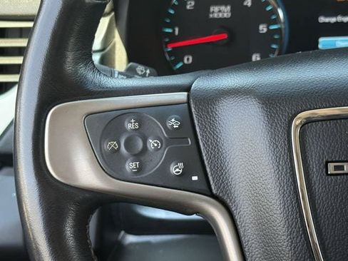 Used 2019 GMC Yukon XL Denali RWD image 14