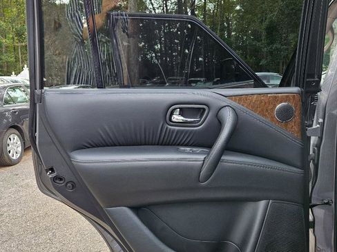 Used 2016 INFINITI QX80 Limited w/ All Season Package image 19