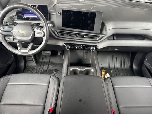 Used 2024 Chevrolet Silverado EV W/T image 15