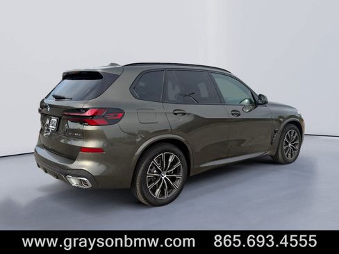 Used 2026 BMW X5 xDrive50e w/ M Sport Package AWD/4WD image 3