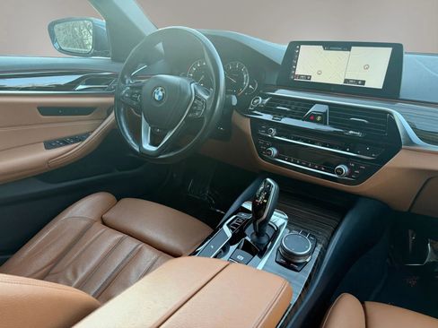 Used 2018 BMW 530i xDrive w/ Premium Package AWD/4WD image 25