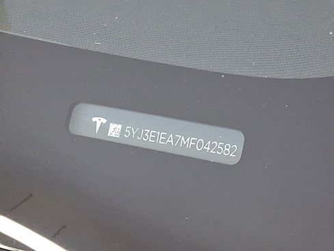 Used 2021 Tesla Model 3 Standard Range Plus image 16