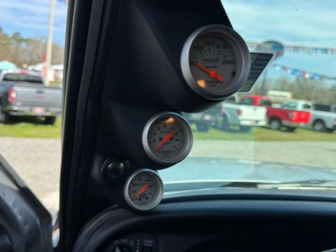 Used 2001 Dodge Ram 2500 Truck 2WD Quad Cab image 27