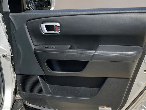 Used 2012 Honda Pilot Touring image 29