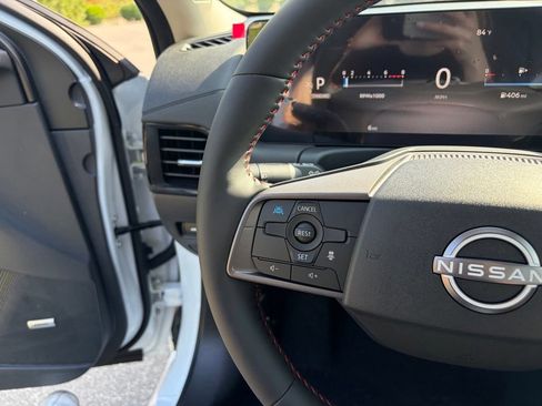 New 2026 Nissan Sentra SR FWD image 18