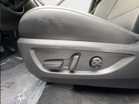 Used 2025 INFINITI QX50 Luxe AWD/4WD image 23