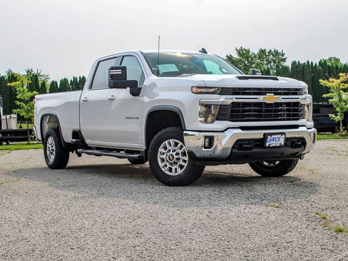 Used 2024 Chevrolet Silverado 2500 LT w/ Convenience Package AWD/4WD image 40