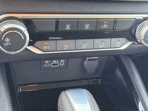 Used 2024 Nissan Altima 2.5 SV image 17